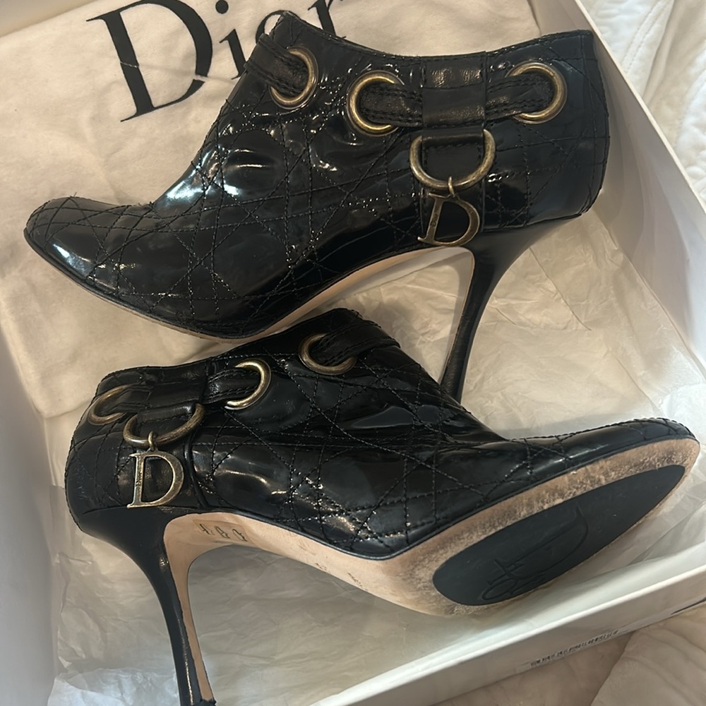 DIOR Black Patent Leather Signature Booties- 8.5 - Picture 2 of 13